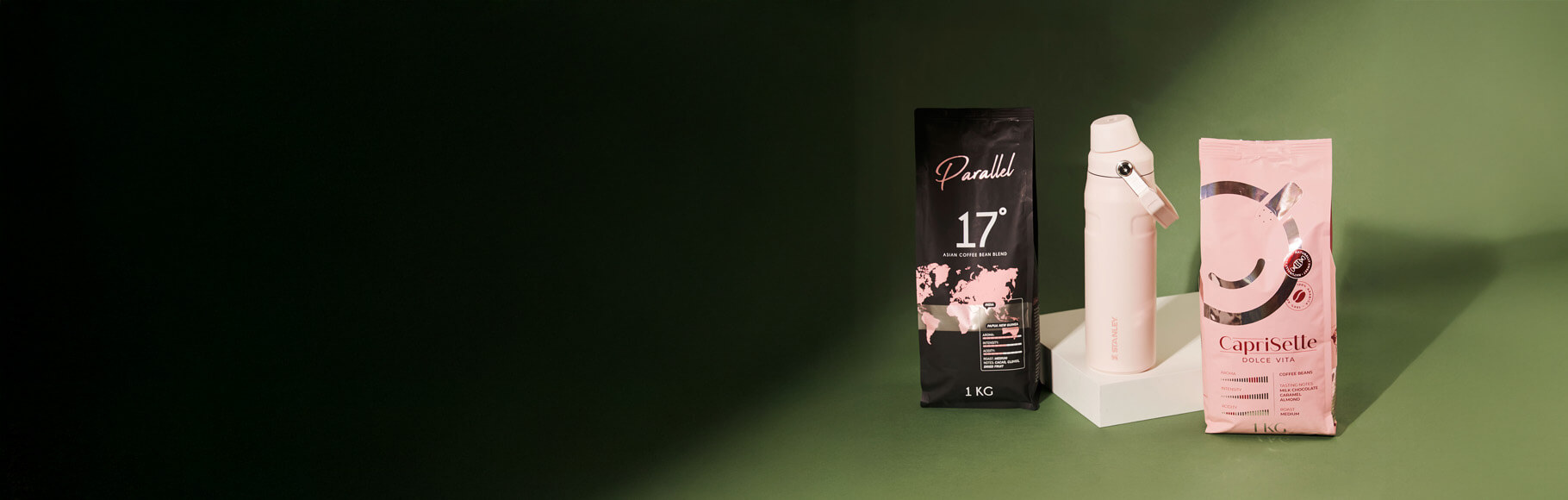 Gib mehr als 250 € für Kaffee aus und erhalte eine Stanley-Wasserflasche als Geschenk